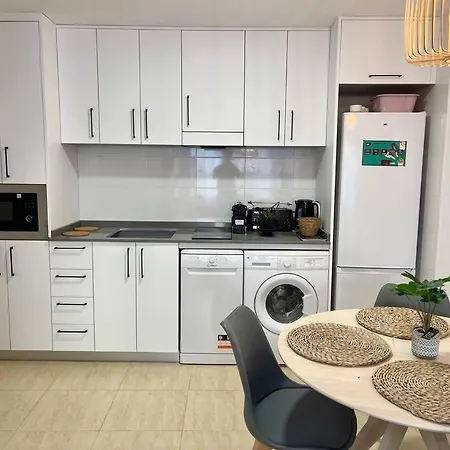 Apartamento Apto Olta 2 Centro De Campello Piscina, Garaje, Wifi