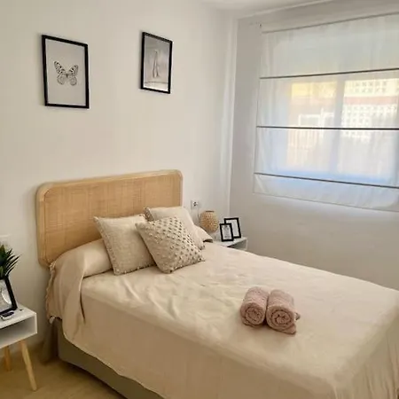 아파트 Apto Olta 2 Centro De Campello Piscina, Garaje, Wifi 엘 캄펠로